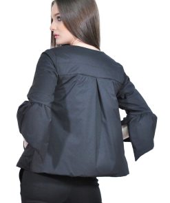 Jacheta neagra de dama, RVL