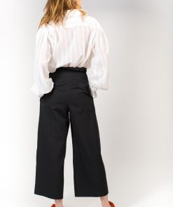 Pantalon negru, RVL