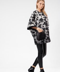 Jacheta oversize cu buzunare matlasate negru/flori RVL