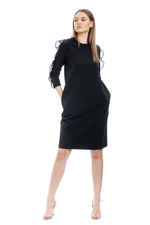 Rochie neagra cu volan pe umar